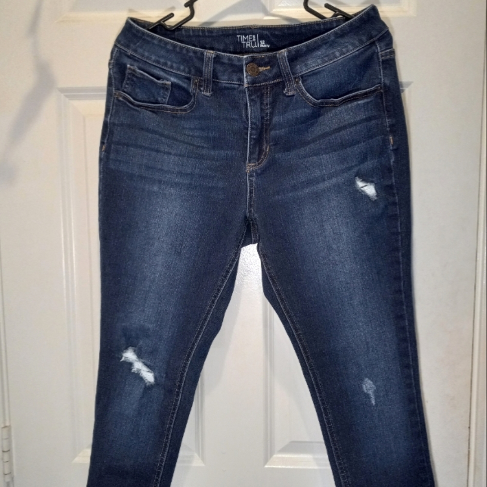 Dark Wash Skinny High Waist Distressed Jean